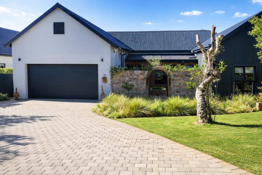 3 Bedroom Property for Sale in Landsmeer Residential Estate North West